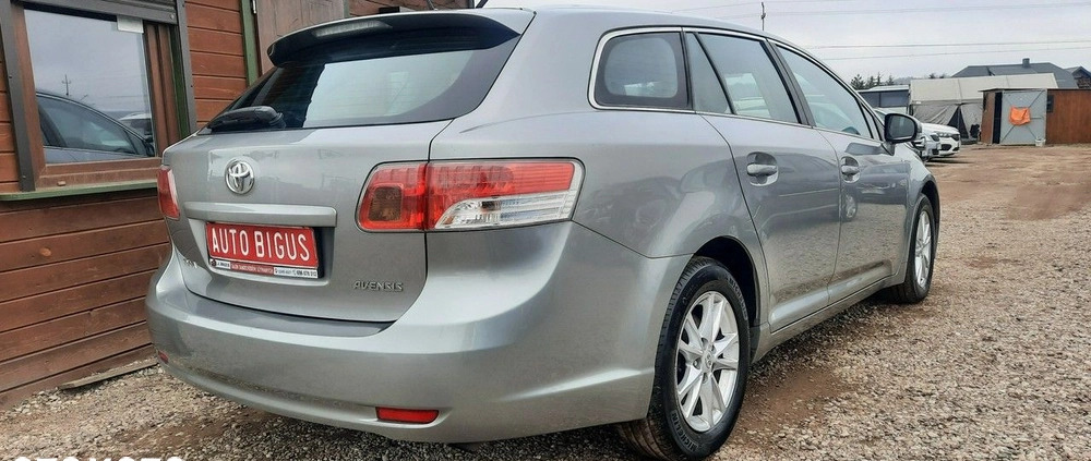 Toyota Avensis cena 25900 przebieg: 265000, rok produkcji 2011 z Łomża małe 211
